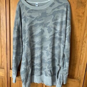 Camo crewneck